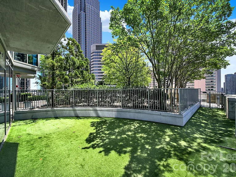 210 N Church St #1002 — Photo 32