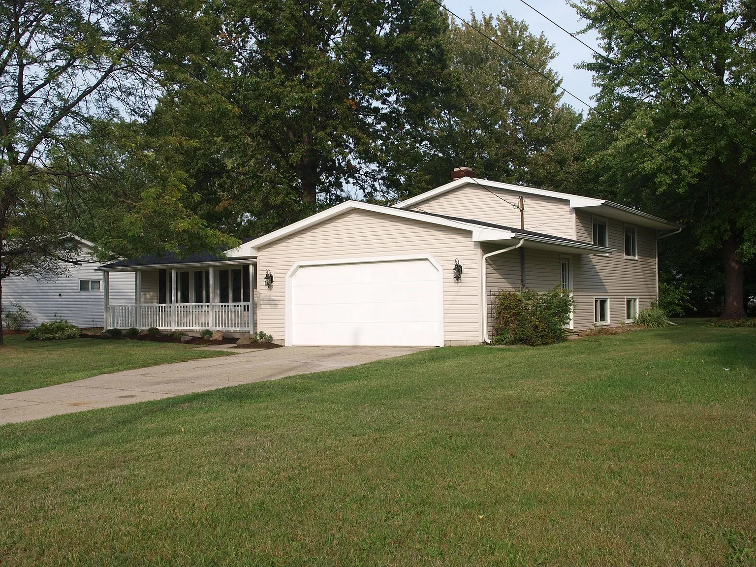 6277 Cambridge Park Dr photo 1