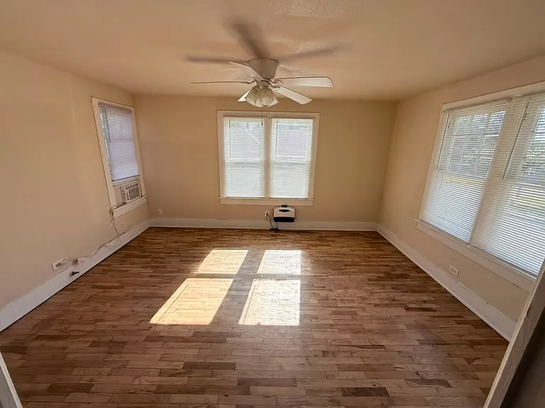 505 W Morgan St #201 — Photo 9