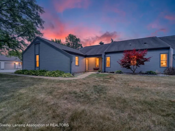 7221 Creekside Dr Unit 39, Lansing, MI 48917