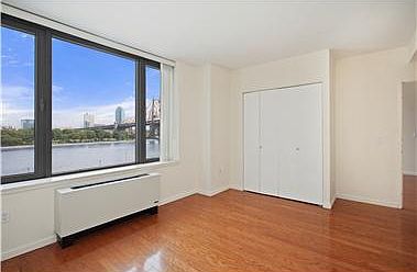 4th image of 455 Main St APT 5N