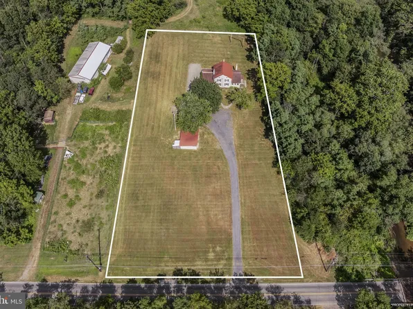 711 Little Mountain Rd, Myerstown, PA 17067