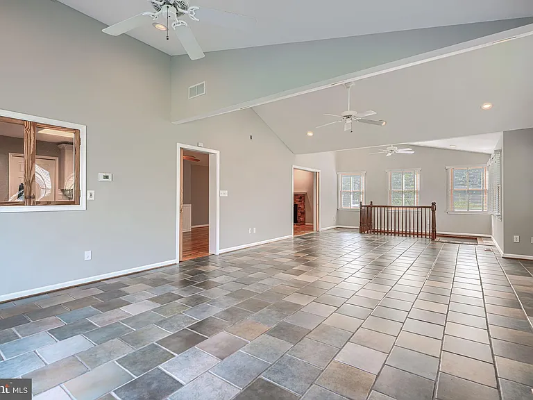 8301 Whitebark Ct — Photo 22