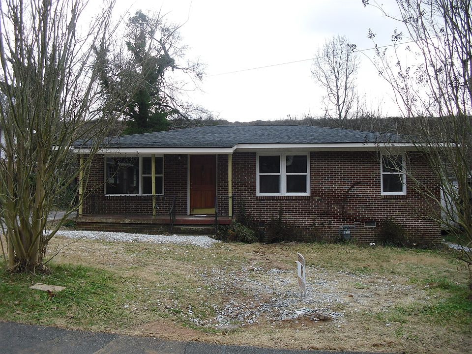 1st image of 25 Pinedale Dr