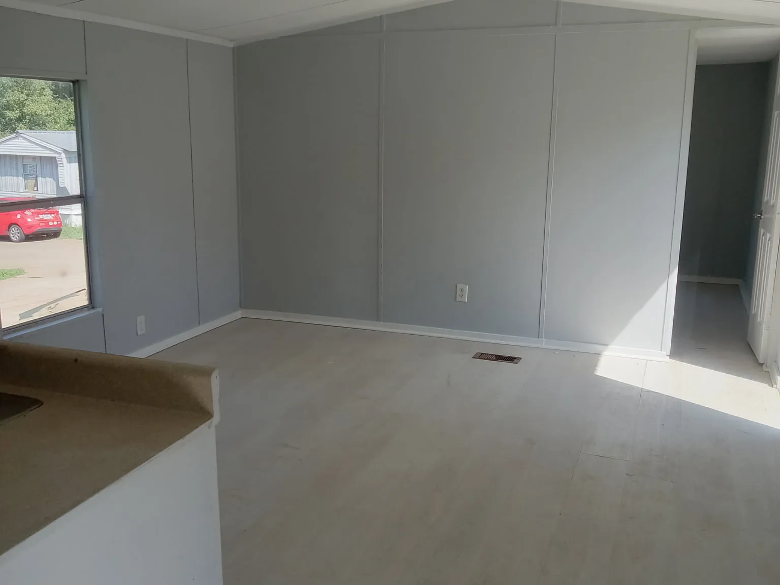 2 bed, 1.5 bath, 980 sqft, $1,100 — Photo 4