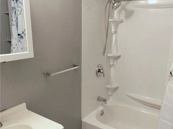 5th image of 202 Metcalfe St #202