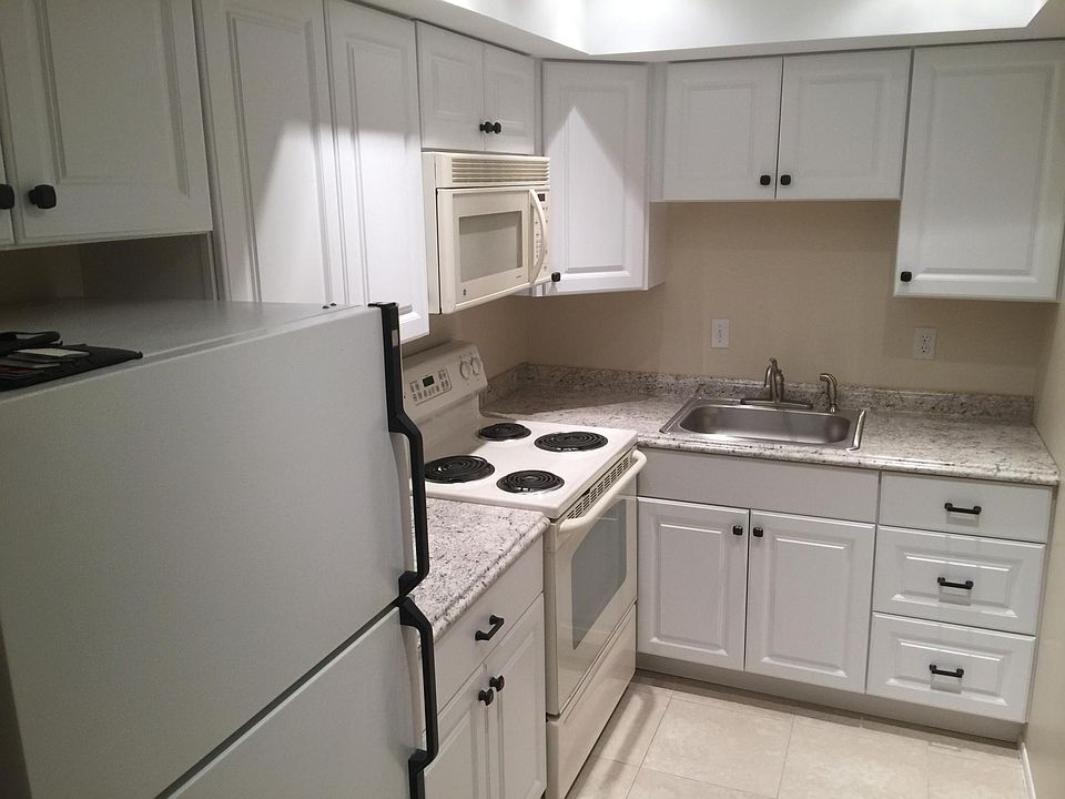 Upgraded Kitchen