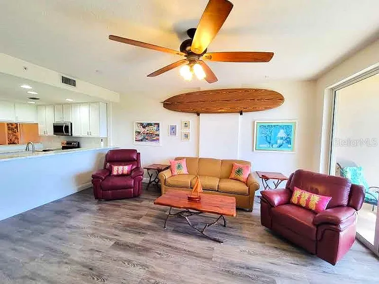 7296 Marathon Dr #404 — Photo 15