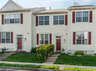 6889 Signature Cir, Alexandria, VA 22310