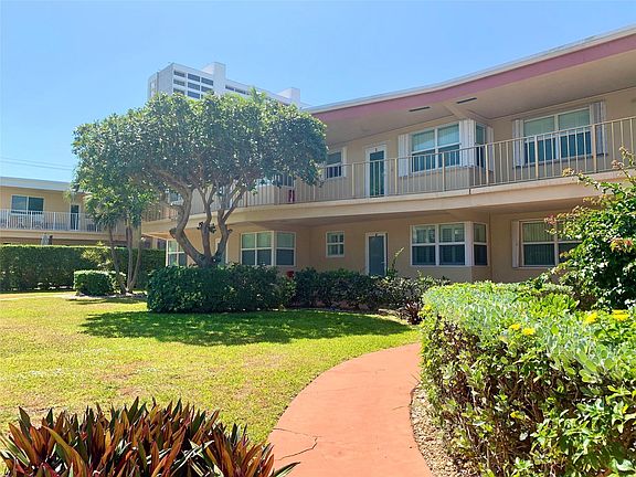 2nd image of 930 Osceola Drive #2