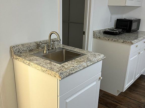 3rd image of 1 Coleman Ave