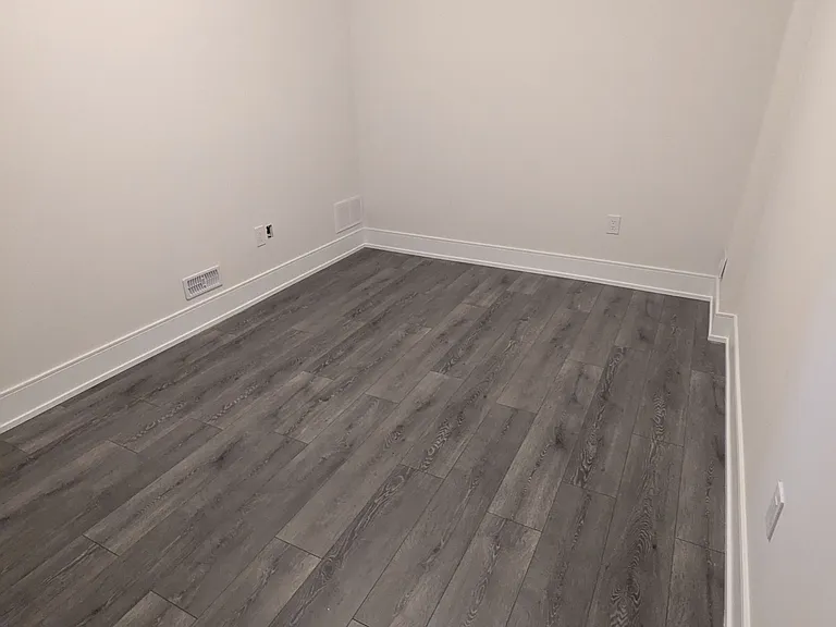 193 Rowe St #BASEMENT — Photo 7