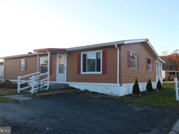 3 Tearose Ln, Middle River, MD 21220