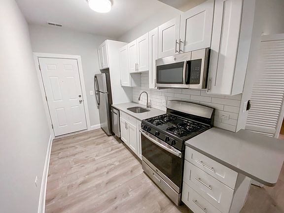 2nd image of 3108 N Milwaukee Ave #3110-2H