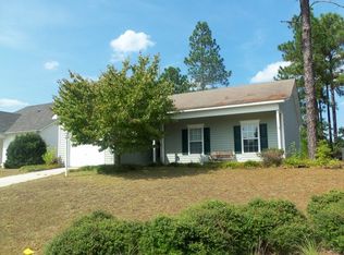 3413 Ireland Dr, Hope Mills, NC 28348