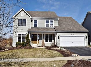 39W440 W Mallory Dr, Geneva, IL 60134