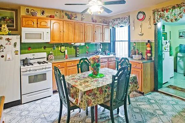 Sold by Fillmore | media 26