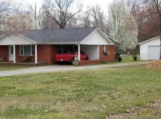 2880 Krebs Station Rd, Paducah, KY 42003