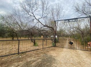 523 Day Rd, Quemado, TX 78877