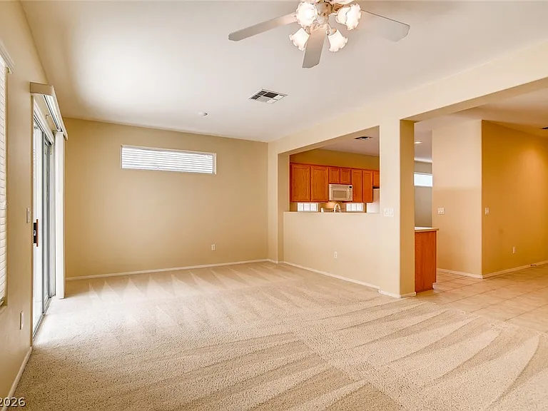 3027 Hickory Valley Rd — Photo 3