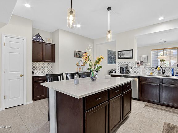 4th image of 4080 E TORREY PINES Lane