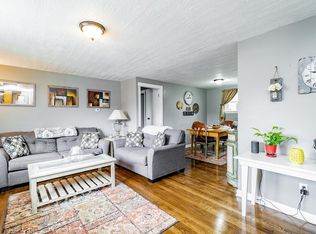 75 Regal St, Springfield, MA 01118