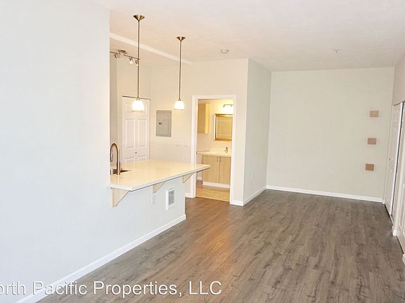 2nd image of 812 5th Ave N APT 102