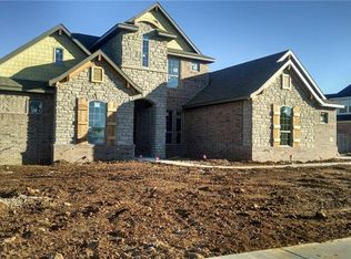 6111 S 28th St, Rogers, AR 72758