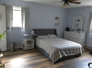 5122 Woodland Dr, Tannersville, PA 18372