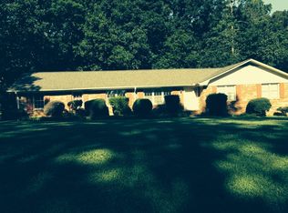 155 Bunker Dr, Athens, GA 30607