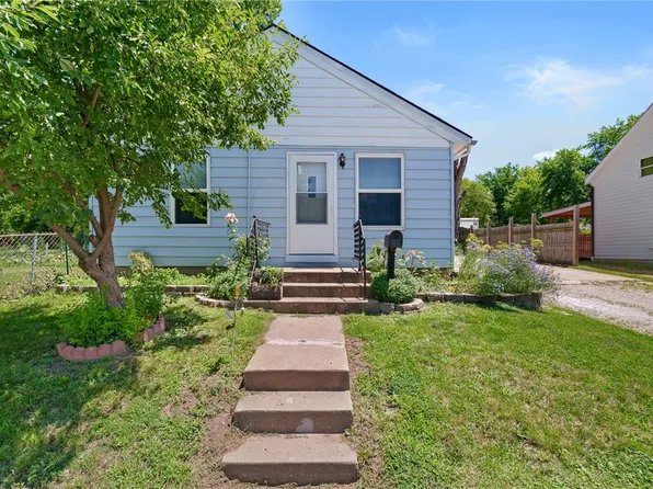 3935 15th St, Des Moines, IA 50313