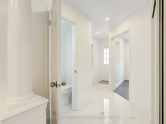 3rd image of 190 Fandango Dr