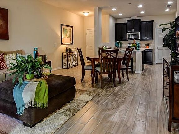 4th image of 10724 Avery Park Dr