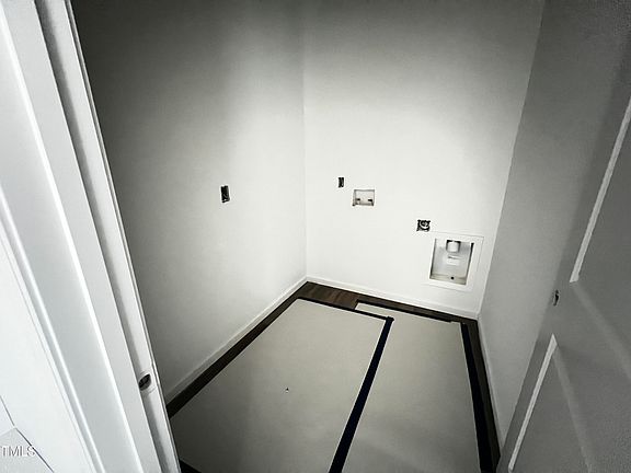 4th image of 253 Cafe Prince Ct