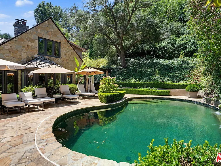575 N Beverly Glen Blvd — Photo 33