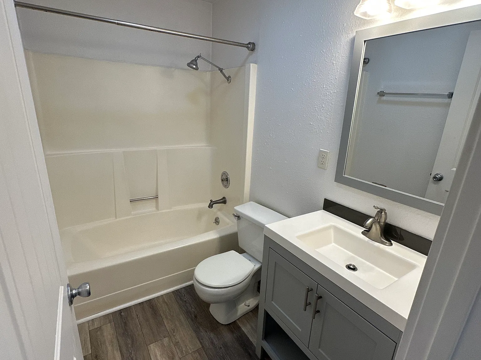 1 bed, 450 sqft, $1,275 — Photo 1