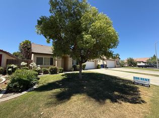 9509 Tahiti Ave, Bakersfield, CA 93311