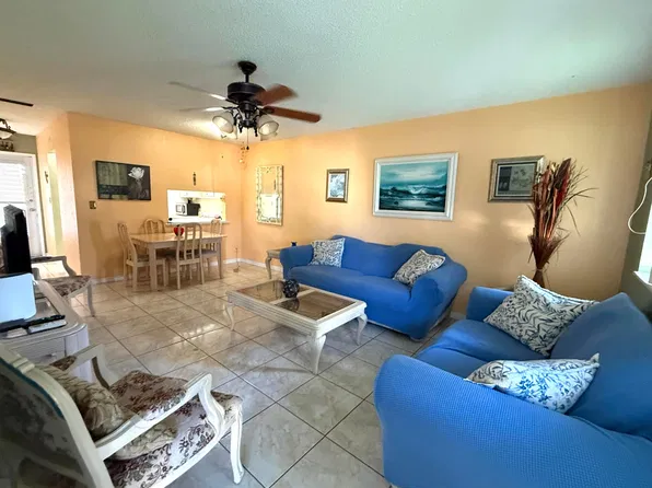 2855 GARDEN Drive S #306, Palm Springs, FL 33461