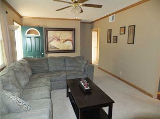 360 26th Ave SW, Cedar Rapids, IA 52404