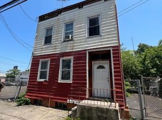 215 Spring St, Paterson, NJ 07503