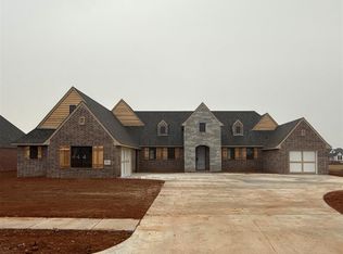 444 Paris Ave, Piedmont, OK 73078