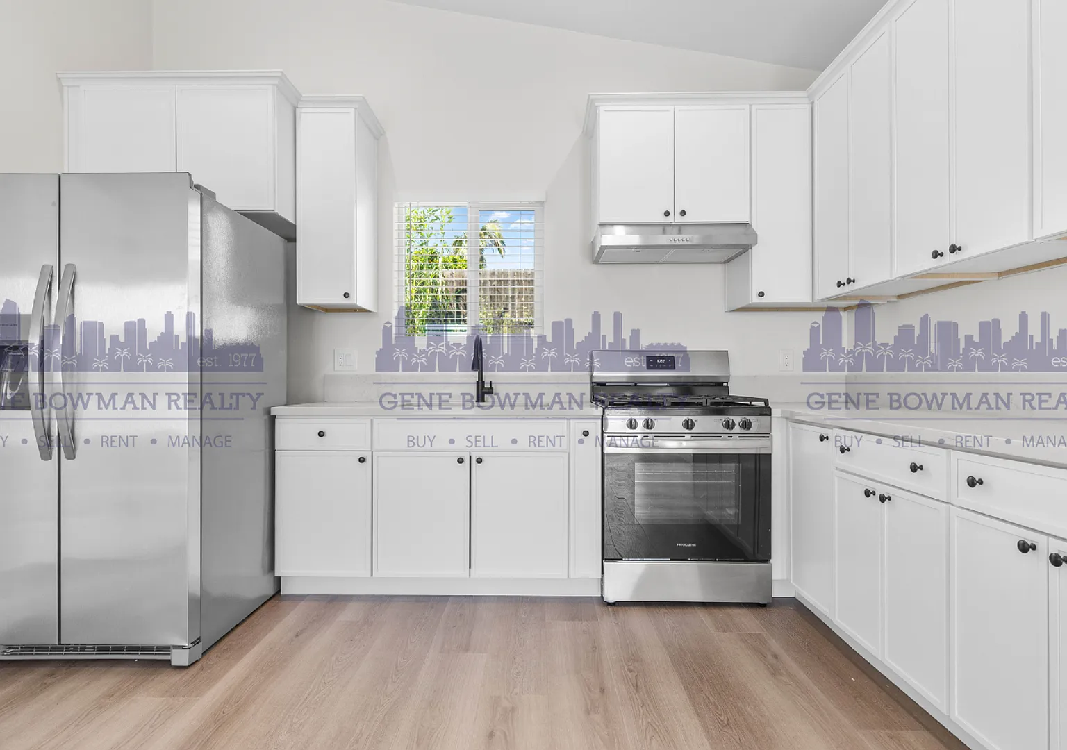 24092413 Fleetwood St — Photo 2