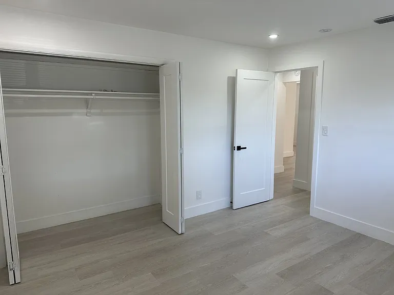 890 SW 28th St #1 — Photo 4