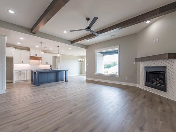 4th image of 9765 Oak Forest Ln