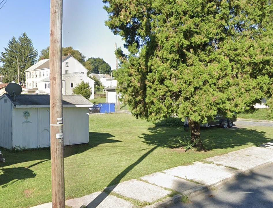 2nd image of 22 Keystone Ave
