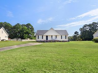 4112 Hopkins Trace Ln, Zebulon, NC 27597