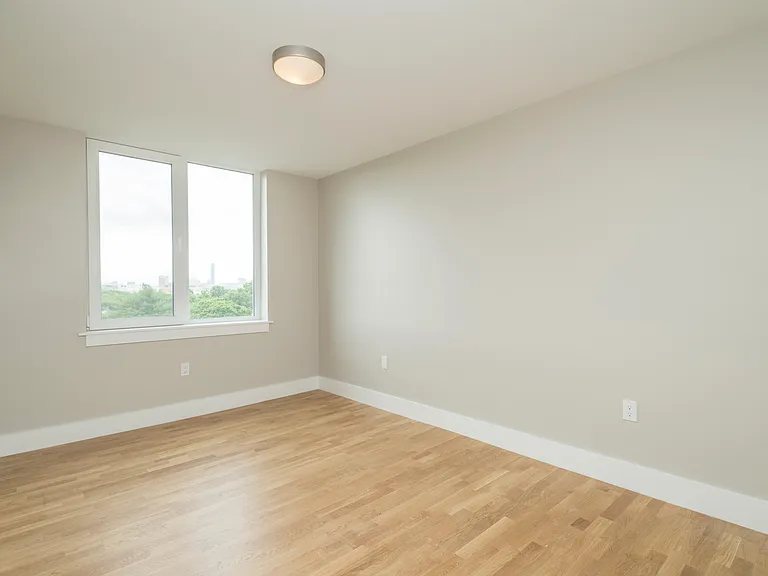 334 Harvard St #K7 — Photo 4