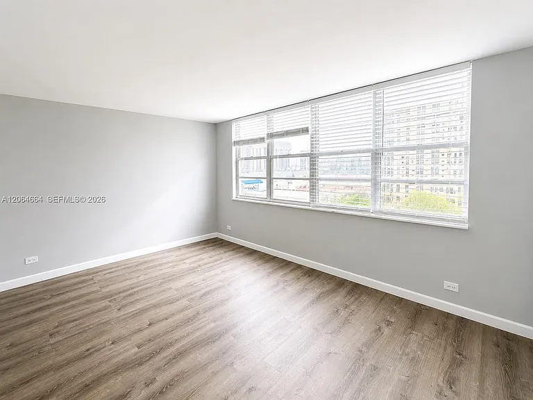 250 174th St #510 — Photo 3