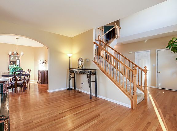 4th image of 10518 Thornham Ln