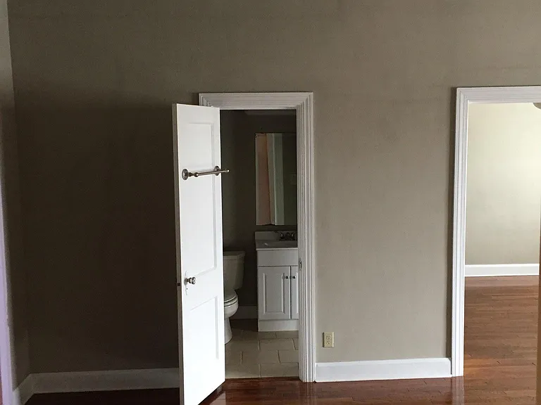 310 S Dewey Ave #3 — Photo 2